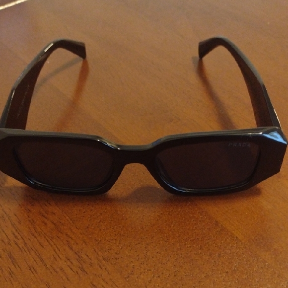 women's designer shades - Picture 1 of 6